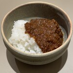 arbreims - 八代目儀兵衛 牛頬肉の煮込みカレー風味