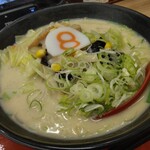 ８番らーめん - ちゃんぽんらーめん（＋ネギ）