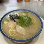 博多ラーメンしばらく - 料理写真: