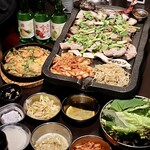 テジワン - 極上サムギョプサル（2人前）エビロールサムギョプサル（1人前）