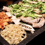 テジワン - 極上サムギョプサル（2人前）エビロールサムギョプサル（1人前）