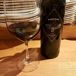 グラツィオーゾ - ボルゲリのサッシカイヤ、アロマティックでしっかりした果実味