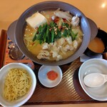 ガスト - 料理写真:博多明太もつ鍋(こく味噌)