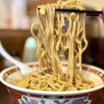 自家製太麺やきそば よしのり屋 - 特製の極太麺をリフトUP⤴️