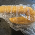 魚一 - 販売しているたくあん(少し切ったあと)