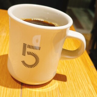 5 CROSSTIES COFFEE_0