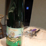 bb9 - バターにあわせて、Ameztoi Getariako Txakolina 2012 :Spain。
      チャコリというスパークリングワインは気軽に飲むスパークリング。
      