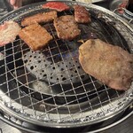 おおやま焼肉店 - 