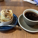 Bedford Ave Cafe - 