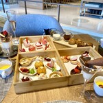 バーラウンジ  シルバ ヒルトン東京ベイ - ストロベリーアフタヌーンティー