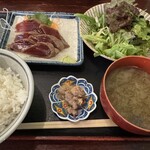 大衆酒場 朝霞 ミフネ - メインを２点選ぶ880円定食✨漬けマグロ刺