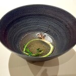 レストラン オオツ - 食彩の王国で放送されたスープ（26.2.14編集）◆常陸国天然まがもコンソメ 鴨脂で炒めた天然せり