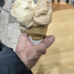 伊太利亜のじぇらぁとや - ナッツチョコマーブル、シナモン