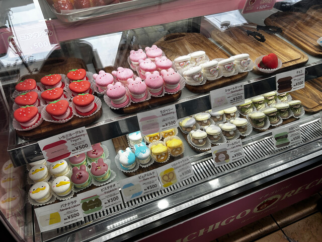 overmacaron 新大久保イケメン通り店 （オーバーマカロン） - 新大久保