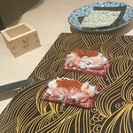 343676871 - 2品目・厳選和牛のユッケ、蟹、いくら乗せ