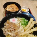 資さんうどん 北鴻巣店 - 