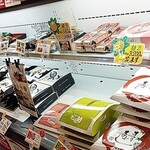 有磯海サービスエリア（上り線） スーベニアショップ - 富山県東部地域のます寿司がたくさんあります