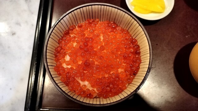 by 88alexandrite : ぺりーのいくら丼 (ぺりーのいくらどん)- 日本橋