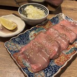 焼肉 ホルモン 明大前肉流通センター - 