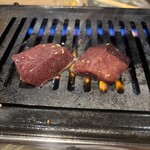 焼肉 ホルモン 明大前肉流通センター - 