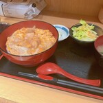 秋田比内地鶏 きすけ 赤坂本店 - 親子丼　並