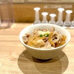 麺工房 うしっし - 仙台牛 牛丼