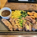 トバチ - MIXカットステーキ ＋ ライス    ¥ 2,500 ＋ ¥ 200