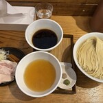 麺屋鈴春 - つけ麺+藻塩・山葵