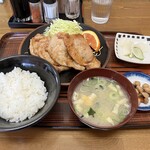 お食事処 山喜屋 - ロース生姜焼き定食 半ライス