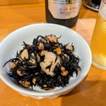 はな花 - 鶏肉とひじきの梅煮物