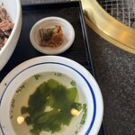 和牛レストランふるの - わかめスープ