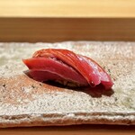 匠 進吾 - こちらは、ほんのり主張の大トロ。