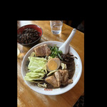 熊本らーめん 育元 - たーろー　きくらげ　　　byまみこまみこ