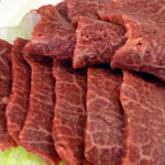 今久 - モモ刺身（５２０円）