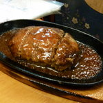 今久 - ハンバーグ（６３０円）はかなり大きい