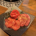 炭火焼ホルモン ぐう 新橋 - 