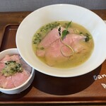 Ramen Dano Dano - Ramen牡蠣バター/お肉ごはん