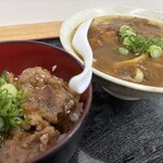 駅うどん - カレーうどん690円に、ミニ焼肉丼300円