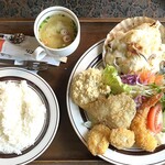 ニューリンデン - シーフードランチ