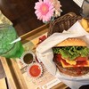 フレッシュネスバーガー 三宮中央通り店