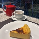 CALVA - シュークリームを食べている様なカスタード感が味わえるケーキでした^ ^想像以上に美味しかったです！