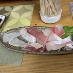 海路 - 刺身盛り合わせ（1人前）