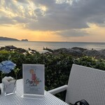 Sea Salt Lounge & Grill - 