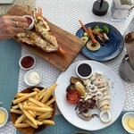 Sea Salt Lounge & Grill - 