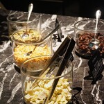  「メトロポリタングリル」 - 