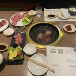 焼肉・ｽﾃｰｷ みーとがぁでん - 