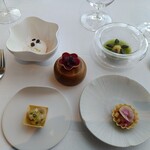 フィリップ・ミル 東京 - アミューズ