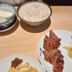 牛たん炭焼き 利久 名取店 - 