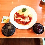 パリジェンヌ - 器は、"蓋"付きという心遣い。