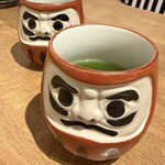 すし居酒屋 湊 - 可愛い だるまさんの湯呑み